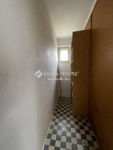 Eladó családi ház, Nagykőrösön 49.9 M Ft, 5 szobás