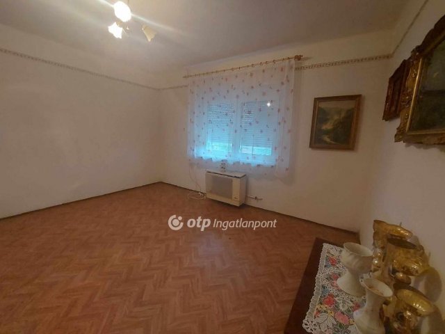 Eladó családi ház, Létavértesen 19.8 M Ft, 2 szobás