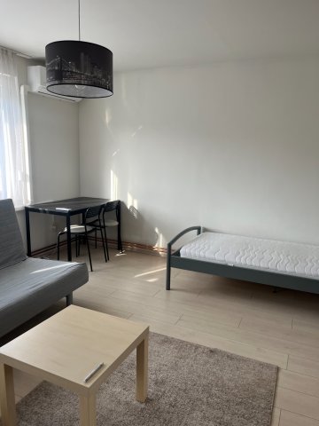 Kiadó téglalakás, albérlet, Pécsett 150 E Ft / hó, 1 szobás