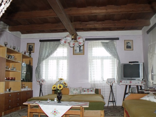 Eladó családi ház, Göncruszkán 8 M Ft, 3 szobás