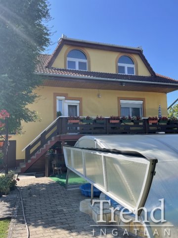 Kiadó téglalakás, albérlet, Rácalmáson 250 E Ft / hó