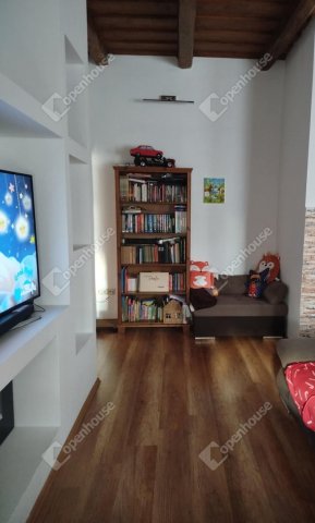 Eladó családi ház, Komáromban 69 M Ft, 4 szobás