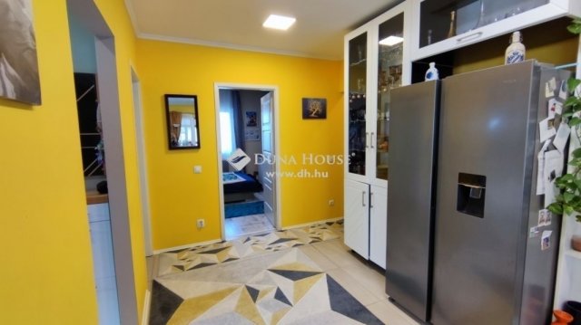 Eladó családi ház, Deszken 95 M Ft, 3+4 szobás