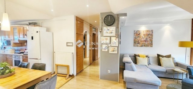 Eladó családi ház, Szombathelyen 89.9 M Ft, 6 szobás