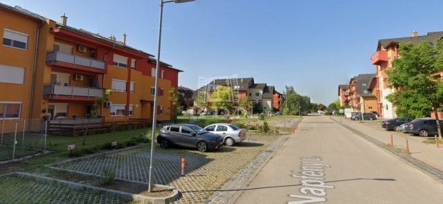 Eladó téglalakás, Szigetszentmiklóson 42 M Ft, 1+1 szobás