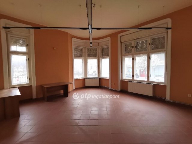 Eladó iroda, Békéscsabán 299 M Ft / költözzbe.hu