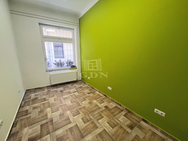Kiadó iroda, Budapesten, IX. kerületben 80 E Ft / hó, 1 szobás
