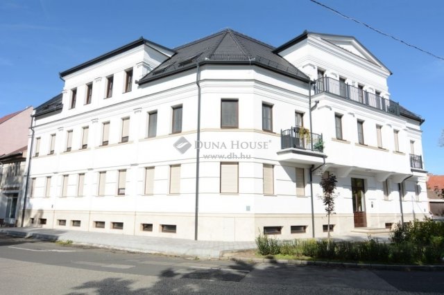 Kiadó téglalakás, albérlet, Kecskeméten 330 E Ft / hó