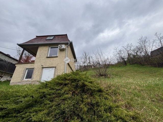 Eladó nyaraló, Tokodon 12.8 M Ft, 2 szobás / költözzbe.hu