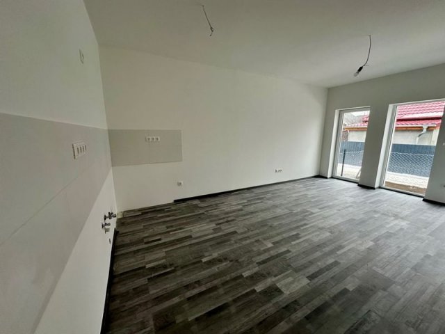Eladó ikerház, Tárnokon 72.4 M Ft, 4 szobás