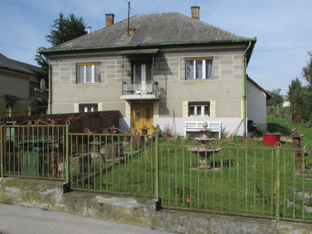 Eladó családi ház, Bükkszenterzsébeten 17.5 M Ft, 5+1 szobás