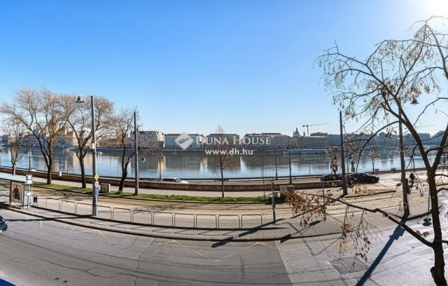 Eladó téglalakás, Budapesten, I. kerületben 158 M Ft, 3 szobás