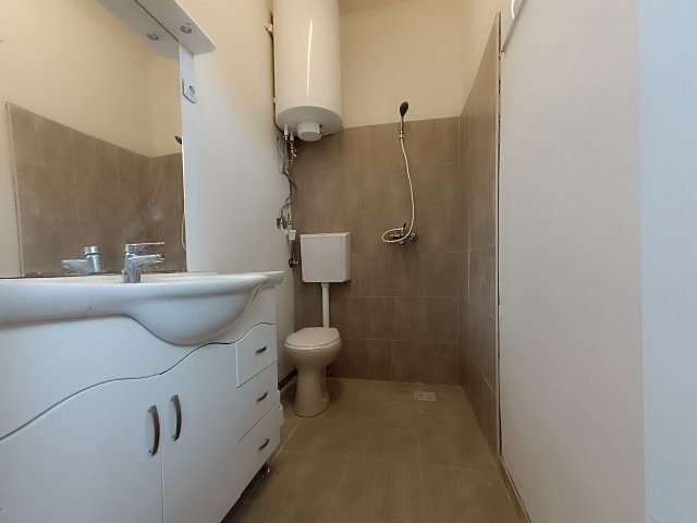 Eladó családi ház, Dombóváron 12.9 M Ft, 1+1 szobás