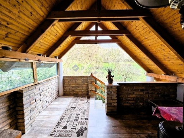 Eladó családi ház, Erdősmárokok 87 M Ft, 6 szobás