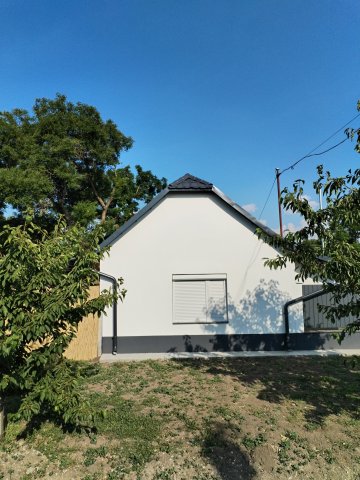 Eladó családi ház, Hajdúszováton 34.9 M Ft, 2 szobás