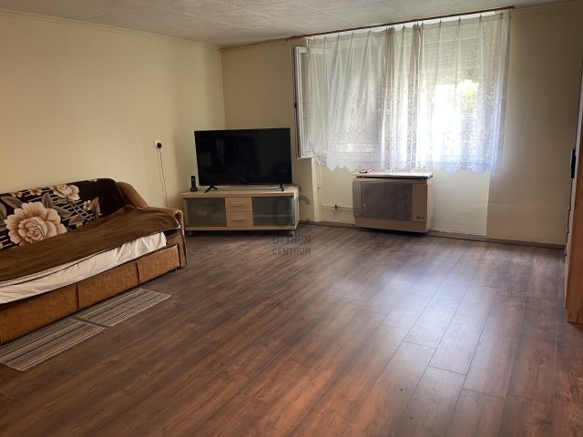 Eladó családi ház, Abonyban 21.9 M Ft, 2 szobás