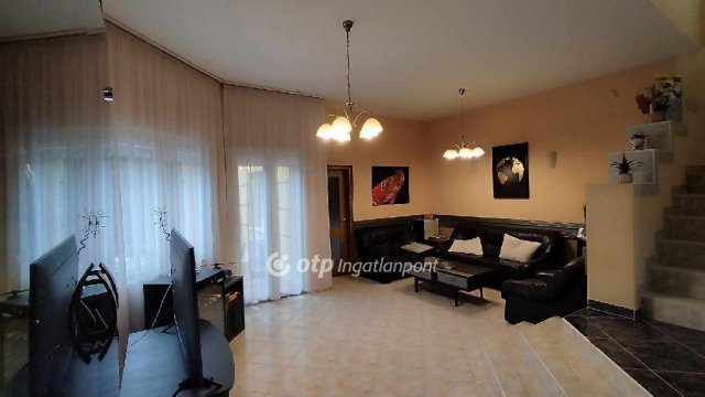 Eladó családi ház, Budapesten, XX. kerületben 149.9 M Ft