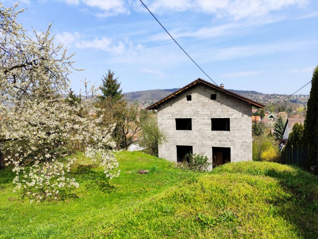 Eladó családi ház, Nagykovácsiban 99.9 M Ft, 6 szobás