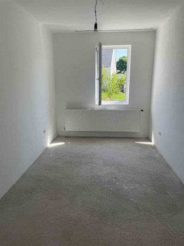 Eladó családi ház, Veszkényen 36.5 M Ft, 2 szobás