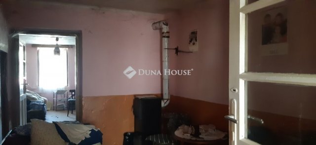 Eladó családi ház, Szentesen 18 M Ft, 3 szobás