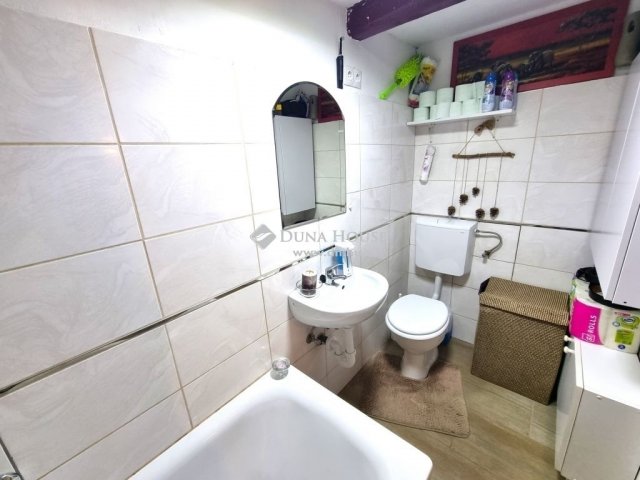 Eladó családi ház, Tápióbicskén 24.5 M Ft, 1 szobás