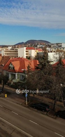 Eladó téglalakás, Egerben 29 M Ft, 1+1 szobás