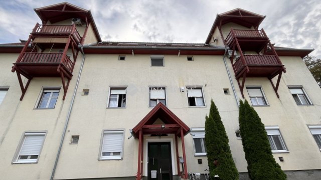 Eladó téglalakás, Sármelléken 43.999 M Ft, 3 szobás