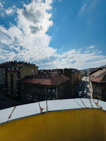 Eladó téglalakás, Budapesten, XIV. kerületben 210 M Ft, 8 szobás