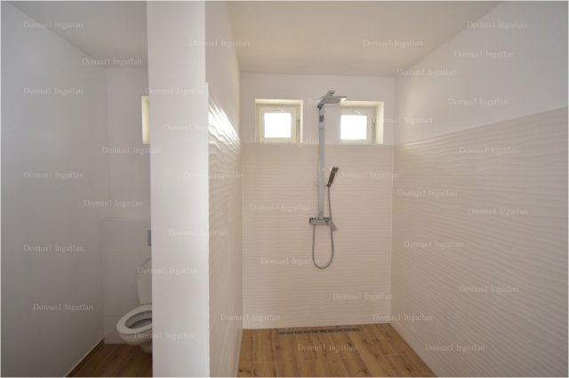 Eladó családi ház, Csepregen 28 M Ft, 3 szobás