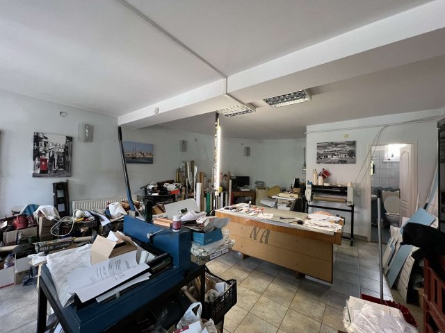 Eladó üzlethelyiség, Egerben 34.9 M Ft, 1 szobás