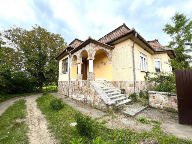 Eladó családi ház, Hugyagon 21 M Ft, 4 szobás