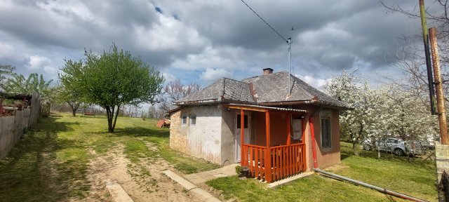 Eladó családi ház, Dombóváron 10.5 M Ft, 1 szobás