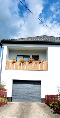 Eladó családi ház, Bercelen 93.5 M Ft, 6 szobás
