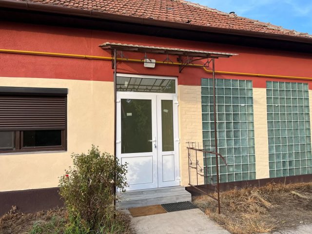 Eladó családi ház, Kétegyházán 0.02 M Ft, 3 szobás