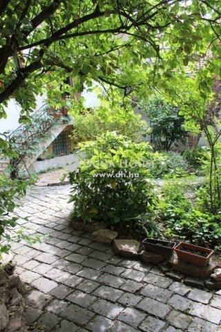 Eladó téglalakás, Budapesten, VIII. kerületben 98 M Ft, 3 szobás