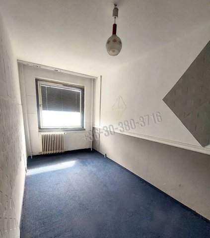 Eladó panellakás, Dunaújvárosban 22.5 M Ft, 1+1 szobás