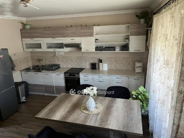 Eladó családi ház, Berettyóújfaluban 25.9 M Ft, 2 szobás