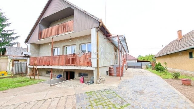 Eladó családi ház, Zsámbokon 62.9 M Ft, 5 szobás
