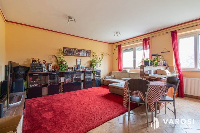 Eladó téglalakás, Szegeden 49.9 M Ft, 2 szobás