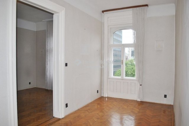 Eladó téglalakás, Budapesten, IX. kerületben 64.5 M Ft, 2 szobás