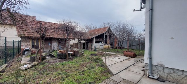 Eladó családi ház, Nagybánhegyesen 8.5 M Ft, 2 szobás