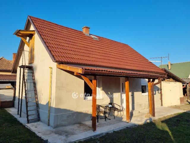 Eladó családi ház, Bátonyterenyén 49 M Ft, 3 szobás