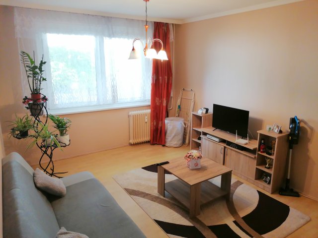Eladó panellakás, Nyíregyházán 37.3 M Ft, 2 szobás