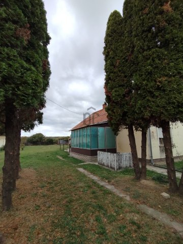 Eladó családi ház, Karádon 23.6 M Ft, 3 szobás
