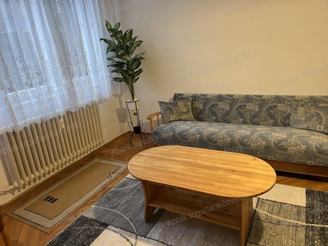 Kiadó téglalakás, albérlet, Kecskeméten 160 E Ft / hó