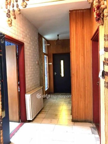 Eladó családi ház, Etesen 25 M Ft, 6 szobás