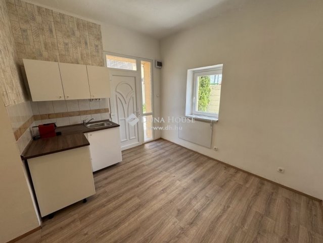 Eladó családi ház, Budapesten, XX. kerületben 179.99 M Ft