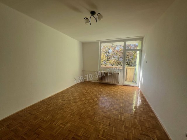 Eladó téglalakás, Tatabányán 41.5 M Ft, 2 szobás