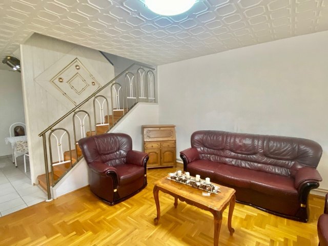 Kiadó sorház, albérlet, Nyíregyházán 200 E Ft / hó, 2 szobás