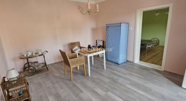 Eladó családi ház, Geresdlakon 28 M Ft, 2 szobás